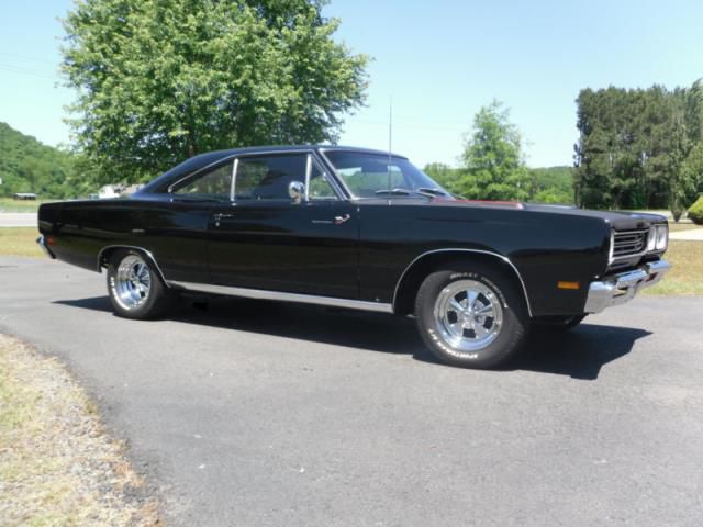 Plymouth: road runner