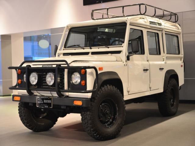 Land rover: defender base sport utility 4-door