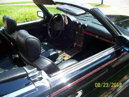 1986 Mercedes 560SL Classic  Black/Black, image 3