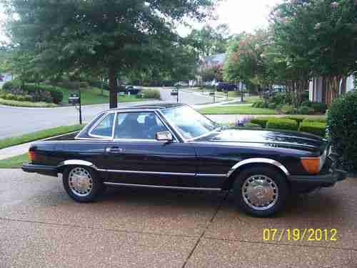 1986 Mercedes 560SL Classic  Black/Black, image 4