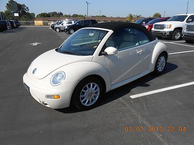 2004 volkswagon new beetle covertible 2  door