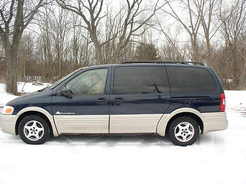 One owner 2002 pontiac montana  mini passenger van 4-door 3.4l  loaded low miles
