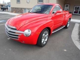 Clean 2005 chevrolet ssr 6 speed manual