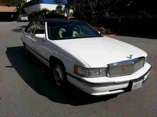 1996 Cadillac DeVille Base Sedan 4-Door 4.6L, image 4