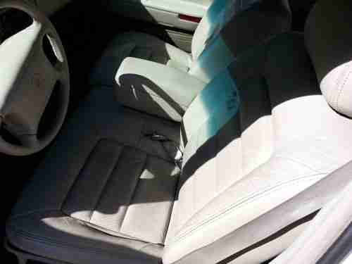 1996 Cadillac DeVille Base Sedan 4-Door 4.6L, image 9