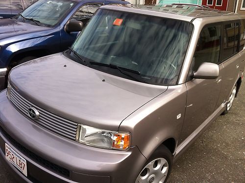 2005 scion xb base wagon 5-door 1.5l rare