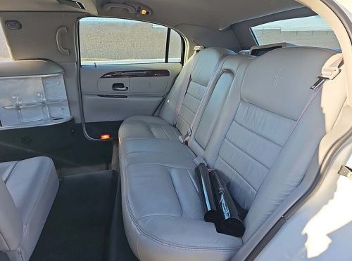 2001 lincoln town car