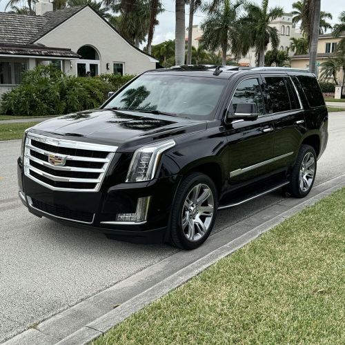 2017 cadillac escalade luxury 4wd clean carfax non smoker non smoker