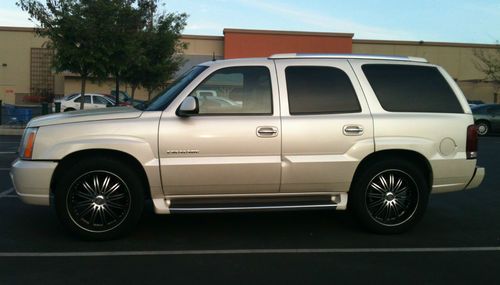 2002 cadillac escalade sport utility 5.3l v8 white diamond 22" wheels