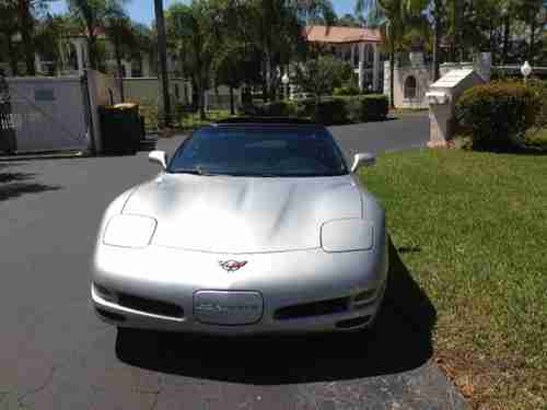 very clean low milage 2004 silver Corvette, US $25,995.00, image 2