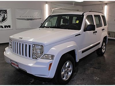 Roof rack mp3 sirius xm radio anti-theft alloy wheels cruise control air bags