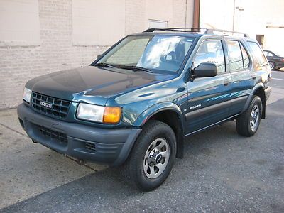 1998 isuzu rodeo v-6 2 wheel drive very clean low miles gas saver no reserve