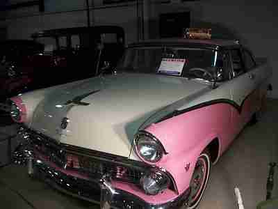 1955 Crown Victoria V8 Automatic A/C Power Steering Mary Kay Car Pink and White, image 17
