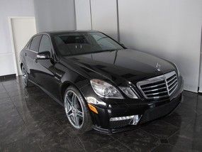 2010 mercedes e63 loaded with entertainment tvs in headrest amg