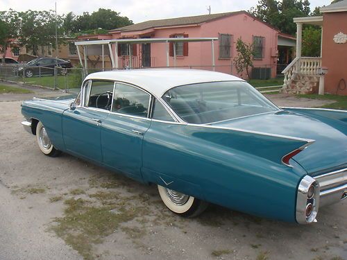 1960 cadillac series 62, a previus owner must see this beautfull car good condit