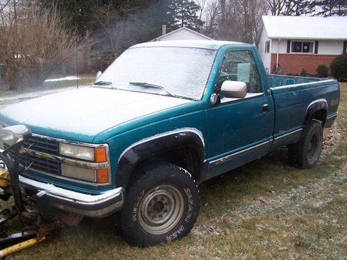 1993 chevrolet k3500 **6.5l turbo diesel** with 7'-6" meyer plow