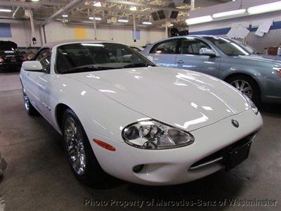2000 jaguar xk8 convertible / very clean and meticulously maintained