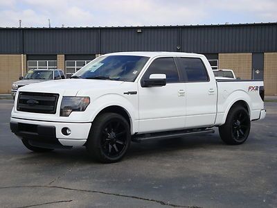 New 2013 custom lowered 22'' wheels navigation camera roof remote hid heat/ac v8