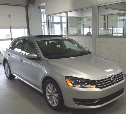 New 2012 12 volkswagen passat sel sedan silver/black 6k miles demo never titled!