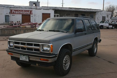 1993 chevrolet s10 blazer tahoe lt sport utility 4-door 4.3l