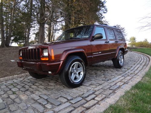 &lt; cherokee classic sport &gt; power seat &lt; xj low miles no rust clean suv 4x4