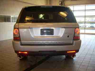 ONE OWNER NON SMOKER 5.0 L V8 LOW MILES LOW RESERVE, image 4