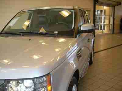 ONE OWNER NON SMOKER 5.0 L V8 LOW MILES LOW RESERVE, image 9