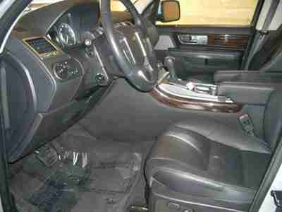 ONE OWNER NON SMOKER 5.0 L V8 LOW MILES LOW RESERVE, image 17