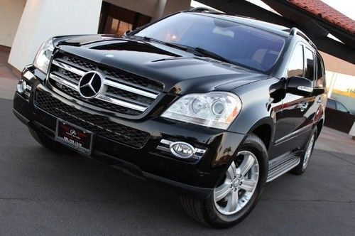 2008 mercedes gl450. nav/dvd. 2 moon roofs. blk. dual ac. 3rd row. clean carfax.