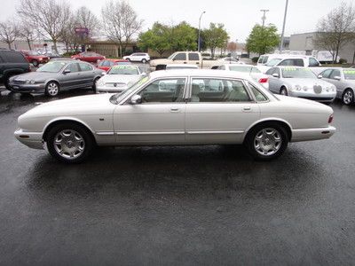 2002 jaguar xj8 vdp, low miles