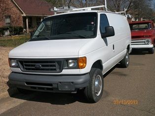 2005 ford cargo van e350