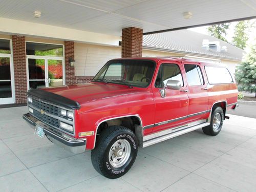 *** 1989 chevrolet suburban 2500 silverado 4x4 3/4 ton --- rust free !! ----