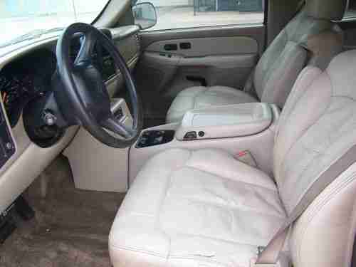 2001 Chevrolet Suburban 1500 LT Sport Utility 4-Door 5.3L, image 8