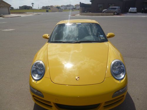 Like new - 2008 porsche carrera s 997 coupe, chrono pkg! bose! low miles