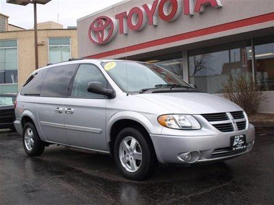 Perfect family minivan for a low cost, grand caravan, extra clean exterior