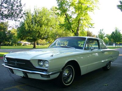 Beautiful 1966 ford thunderbird town landau (315 hp) 390 a/c p/s p/b nice !!