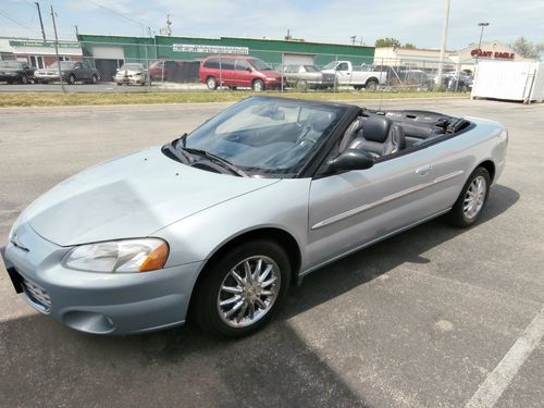 2002 chrysler sebring limited convertible 2-door 70k miles **no reserve**