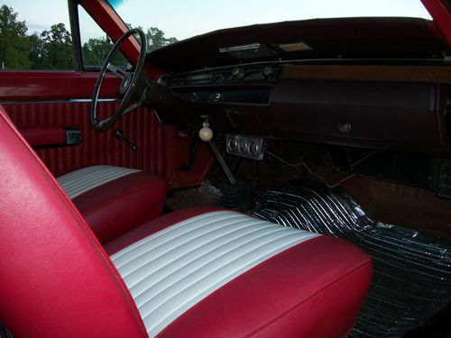 1968 Plymouth GTX 440 4-SPEED DANA REAR RED ON RED Driver, image 7