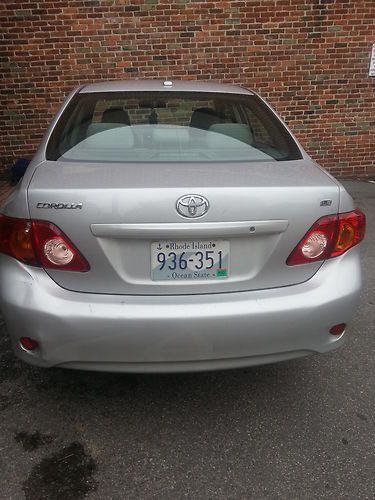 2010 TOYOTA COROLLA LE SEDAN AUTO CRUISE CONTROL 34K MILES, image 2