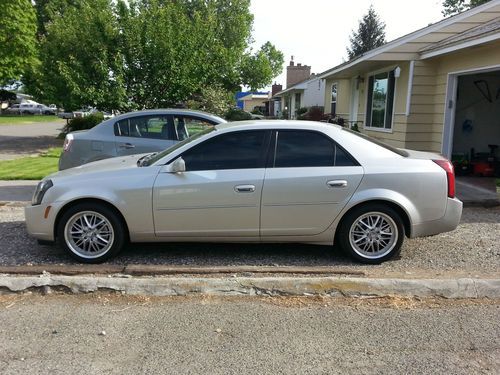 2005 cadillac cts base sedan 4-door 3.6l