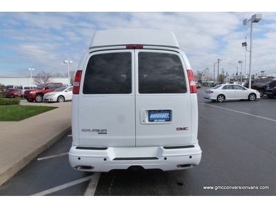 Southern Comfort 9 Passenger Conversion Van - 31