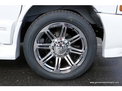 Southern Comfort 9 Passenger Conversion Van - 31