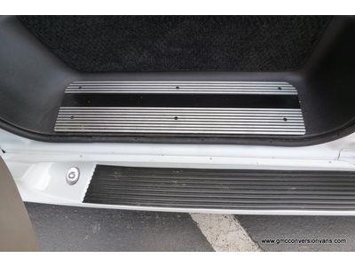 Southern Comfort 9 Passenger Conversion Van - 31