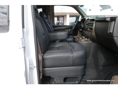 Southern Comfort 9 Passenger Conversion Van - 31