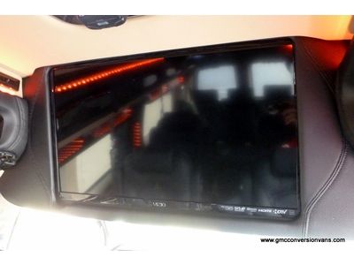 Southern Comfort 9 Passenger Conversion Van - 31