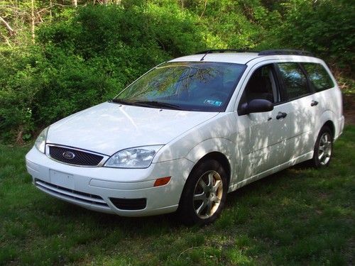 2005 ford focus zxw wagon 5-door 2.0l