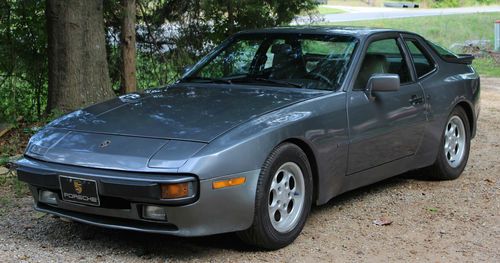 1986 porsche 944 base coupe 2-door 2.5l