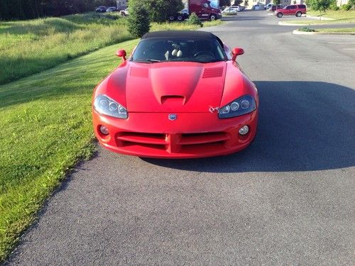 2004 dodge viper srt-10 convertible