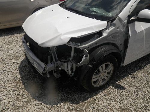 2012 Chevrolet Sonic: NO RESERVE, image 3