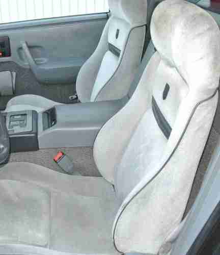 MINT CONDITION COLLECTIBLE FIERO GT, image 7